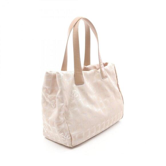 CHANEL Pink Leather Tote Bag - Picture 3 of 9